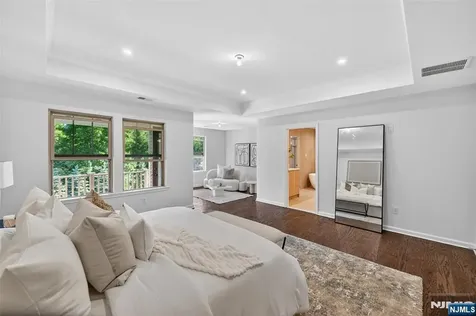 18 Winfield Drive Woodcliff Lake NJ 07677