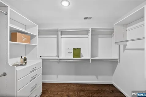 18 Winfield Drive Woodcliff Lake NJ 07677