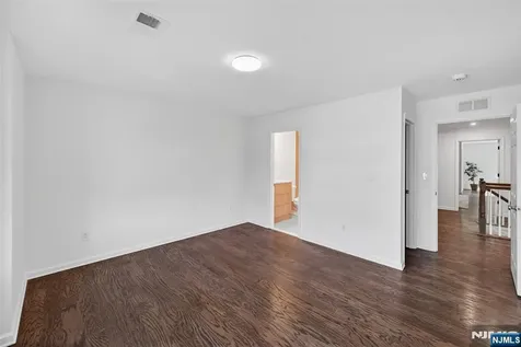 18 Winfield Drive Woodcliff Lake NJ 07677
