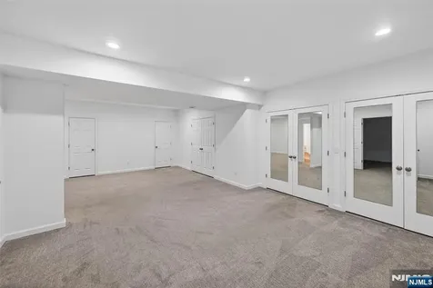 18 Winfield Drive Woodcliff Lake NJ 07677