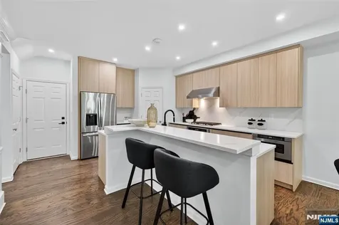 18 Winfield Drive Woodcliff Lake NJ 07677