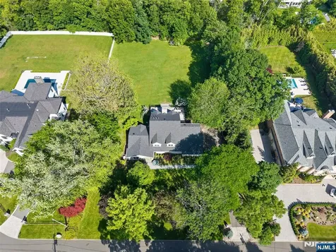 22 Glen Carl Road Upper Saddle River NJ 07458