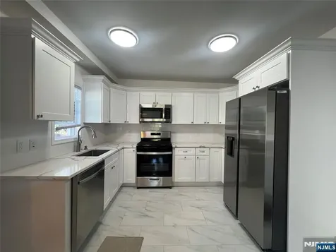 196 2nd Street Englewood NJ 07631