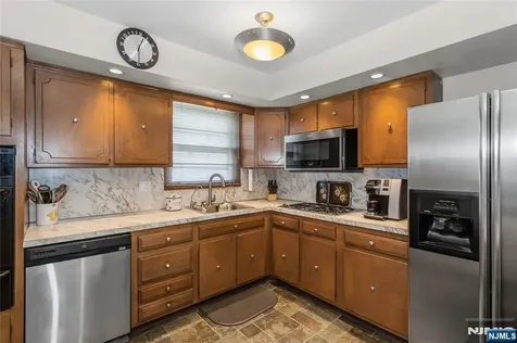 164 Page Street Elmwood Park NJ 07407