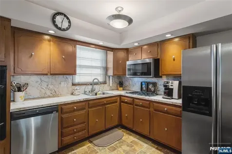164 Page Street Elmwood Park NJ 07407