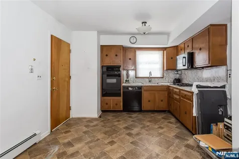 164 Page Street Elmwood Park NJ 07407