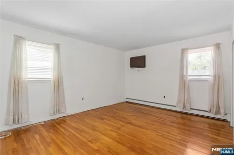 164 Page Street Elmwood Park NJ 07407