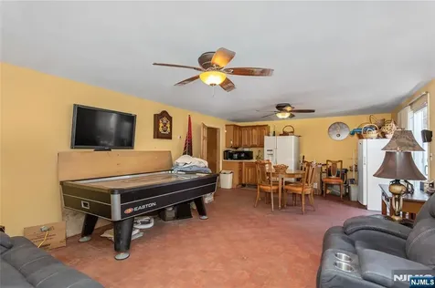 164 Page Street Elmwood Park NJ 07407