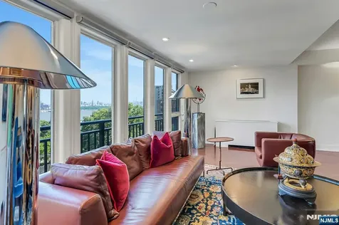 1500 Palisade Avenue Fort Lee NJ 07024