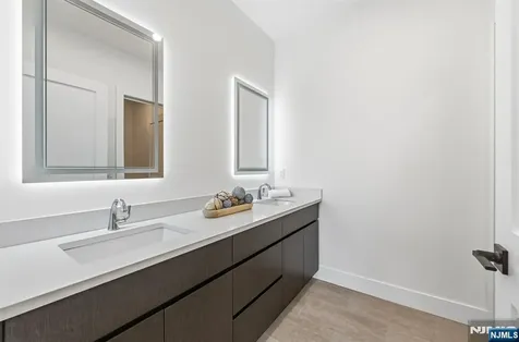 561-565 Broadway Westwood NJ 07675