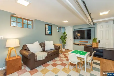 35 Brookside Avenue Caldwell NJ 07006