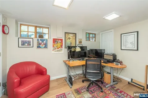 35 Brookside Avenue Caldwell NJ 07006