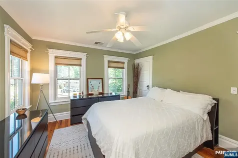 35 Brookside Avenue Caldwell NJ 07006