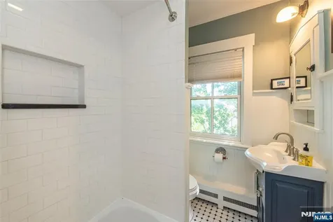 35 Brookside Avenue Caldwell NJ 07006