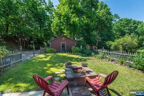 35 Brookside Avenue Caldwell NJ 07006