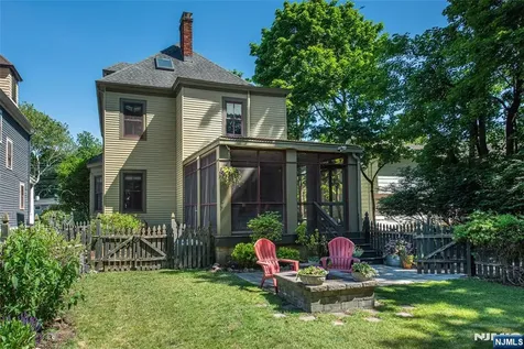 35 Brookside Avenue Caldwell NJ 07006