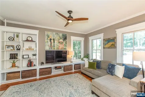 35 Brookside Avenue Caldwell NJ 07006