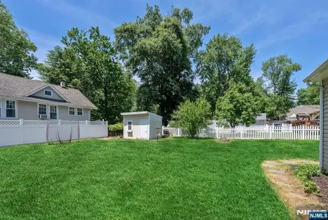 109 Greenwood Avenue Pequannock Township NJ 07440