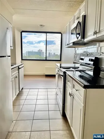 464 Gorge Road Cliffside Park NJ 07010
