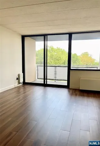 464 Gorge Road Cliffside Park NJ 07010