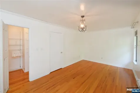729 10th Street Secaucus NJ 07094