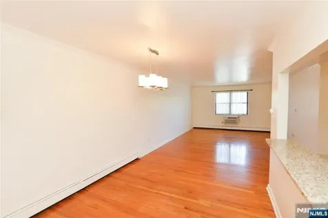 729 10th Street Secaucus NJ 07094