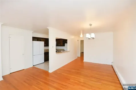 729 10th Street Secaucus NJ 07094