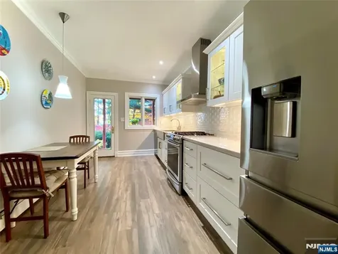 3 Highwood Place Alpine NJ 07620