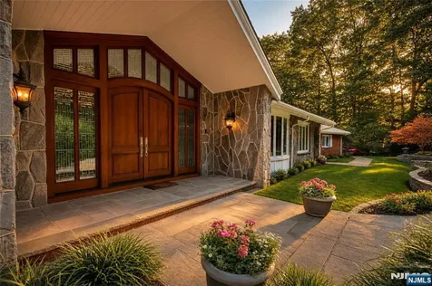 3 Highwood Place Alpine NJ 07620