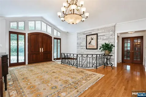 3 Highwood Place Alpine NJ 07620
