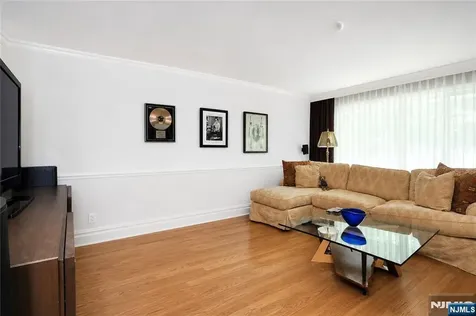 3 Highwood Place Alpine NJ 07620