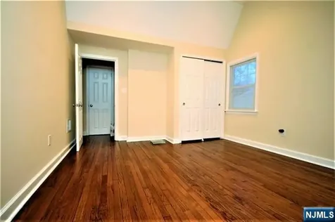 153 Sunset Lane Tenafly NJ 07670