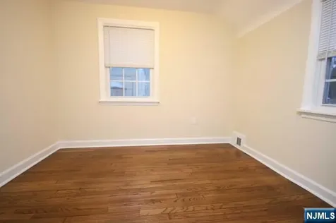 153 Sunset Lane Tenafly NJ 07670