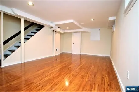 153 Sunset Lane Tenafly NJ 07670
