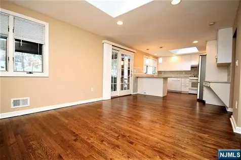153 Sunset Lane Tenafly NJ 07670