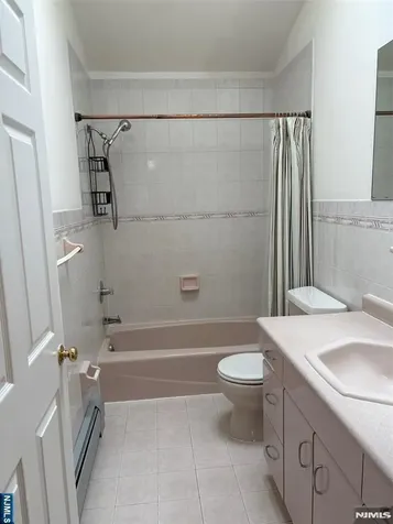 215A 13th Street Palisades Park NJ 07650