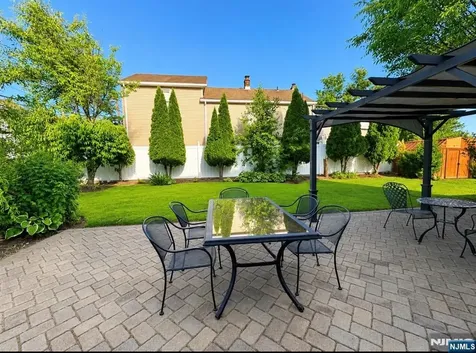 453 Glenwood Avenue Teaneck NJ 07666