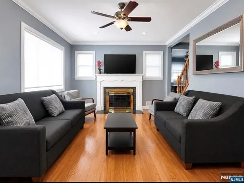 453 Glenwood Avenue Teaneck NJ 07666