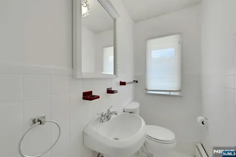 403 Oakland Avenue Oakland NJ 07436