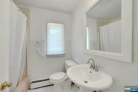 403 Oakland Avenue Oakland NJ 07436