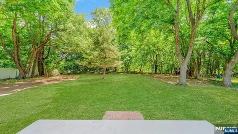 403 Oakland Avenue Oakland NJ 07436
