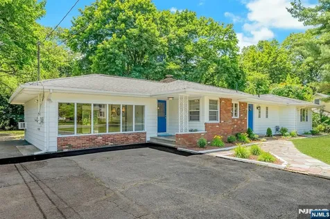403 Oakland Avenue Oakland NJ 07436