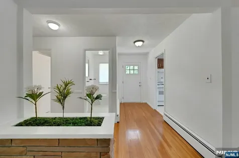 403 Oakland Avenue Oakland NJ 07436