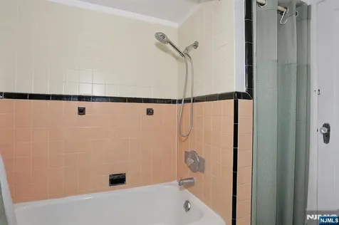 191 4th Avenue Westwood NJ 07675