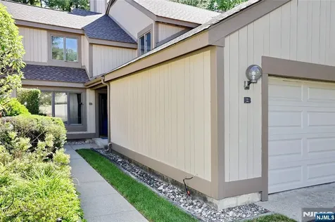 504 Aspen Lane Wyckoff NJ 07481