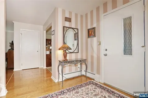 504 Aspen Lane Wyckoff NJ 07481