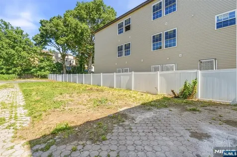 35 Grand Avenue Newark NJ 07106