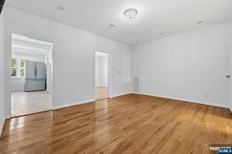 35 Grand Avenue Newark NJ 07106