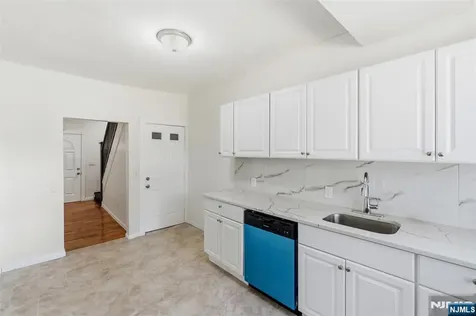 35 Grand Avenue Newark NJ 07106