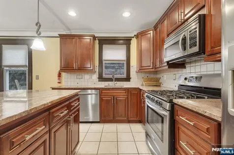 429 Palisade Avenue Cliffside Park NJ 07010